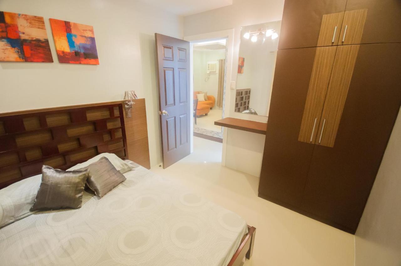 Nf Suites Davao Екстер'єр фото